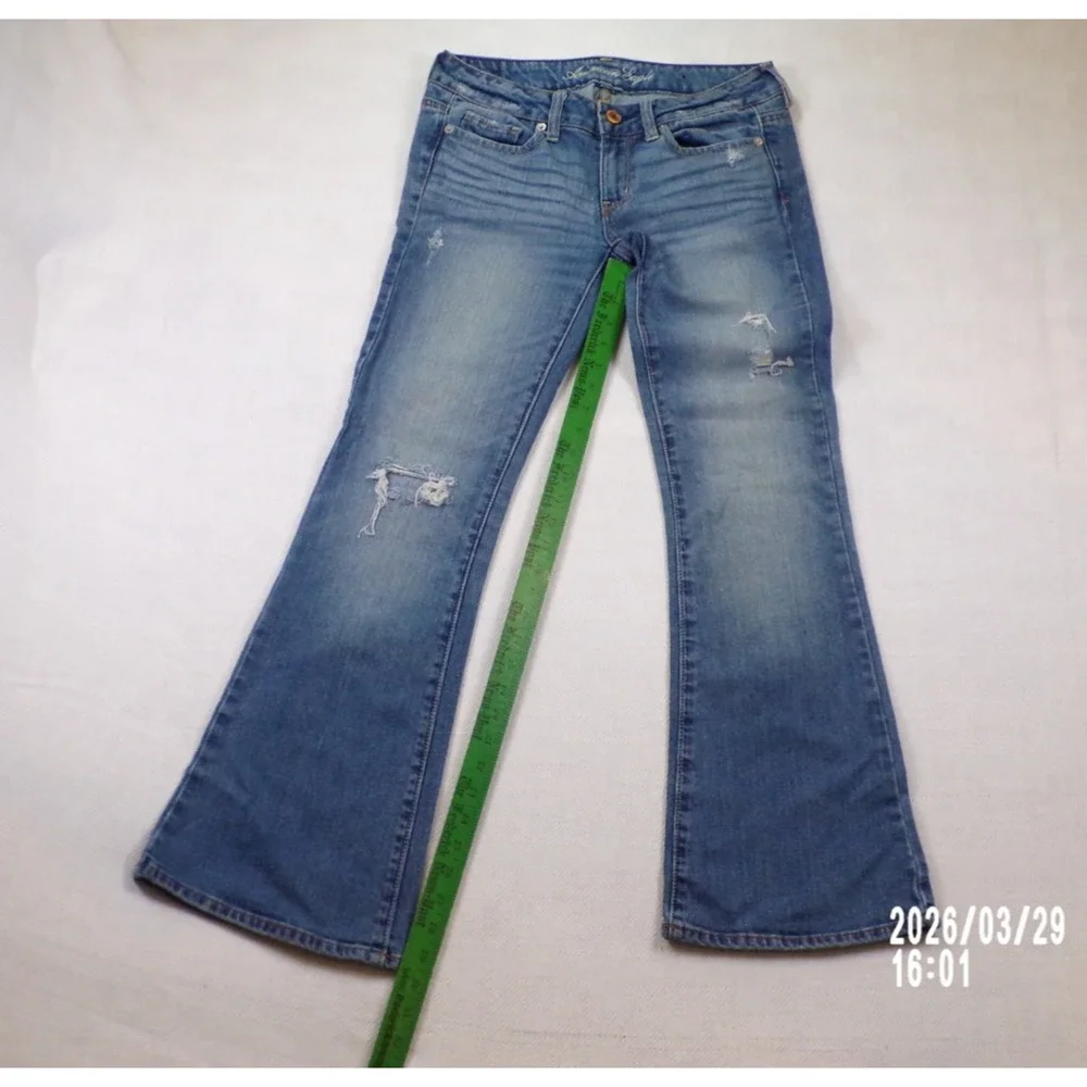 American Eagle VINTAGE FLARE Jeans Size 2 Reg Low Rise Y2K Distressed 2010 Retro - Picture 10 of 16